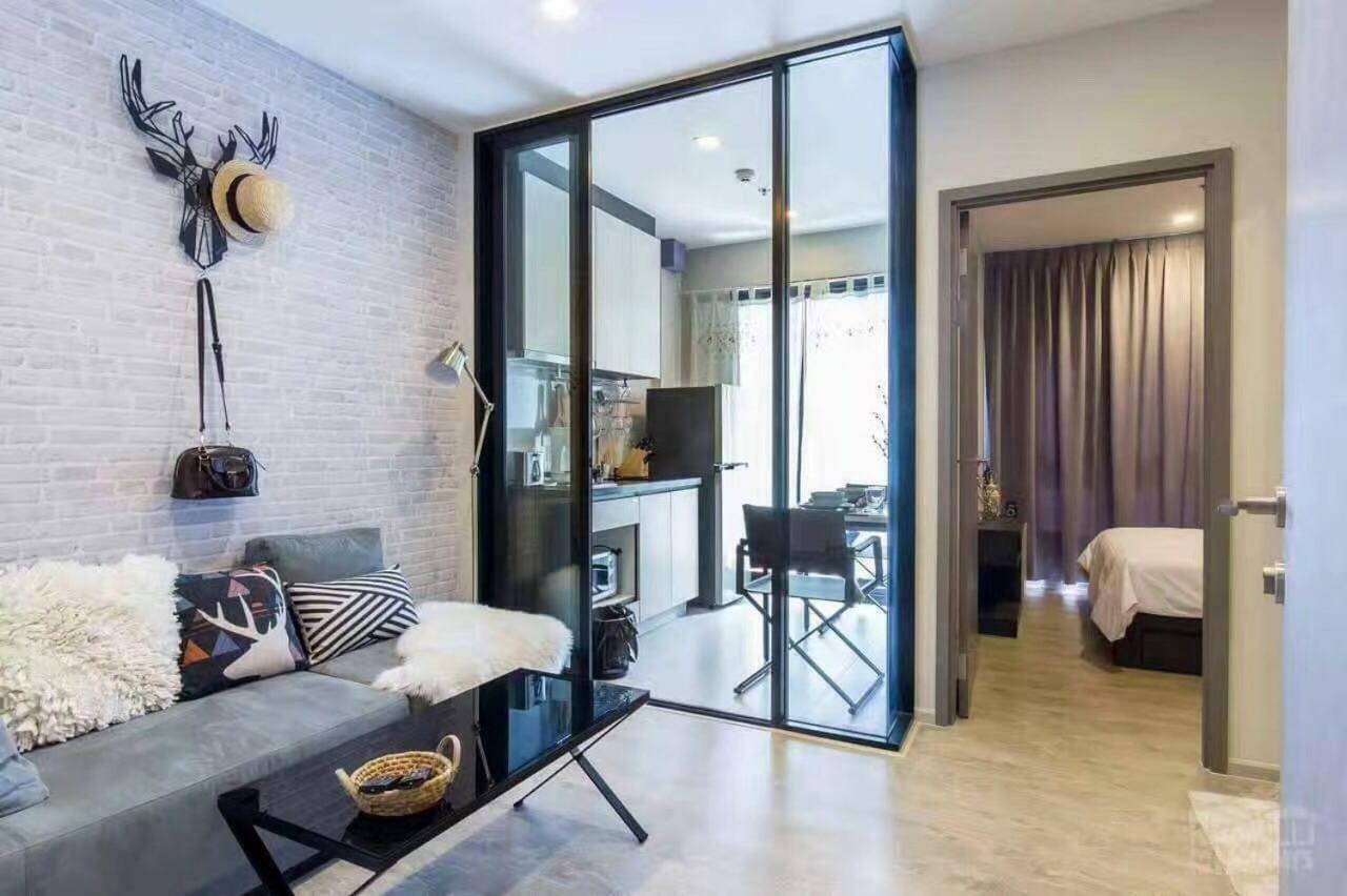 The Base Condo Pattaya Eksteriør billede