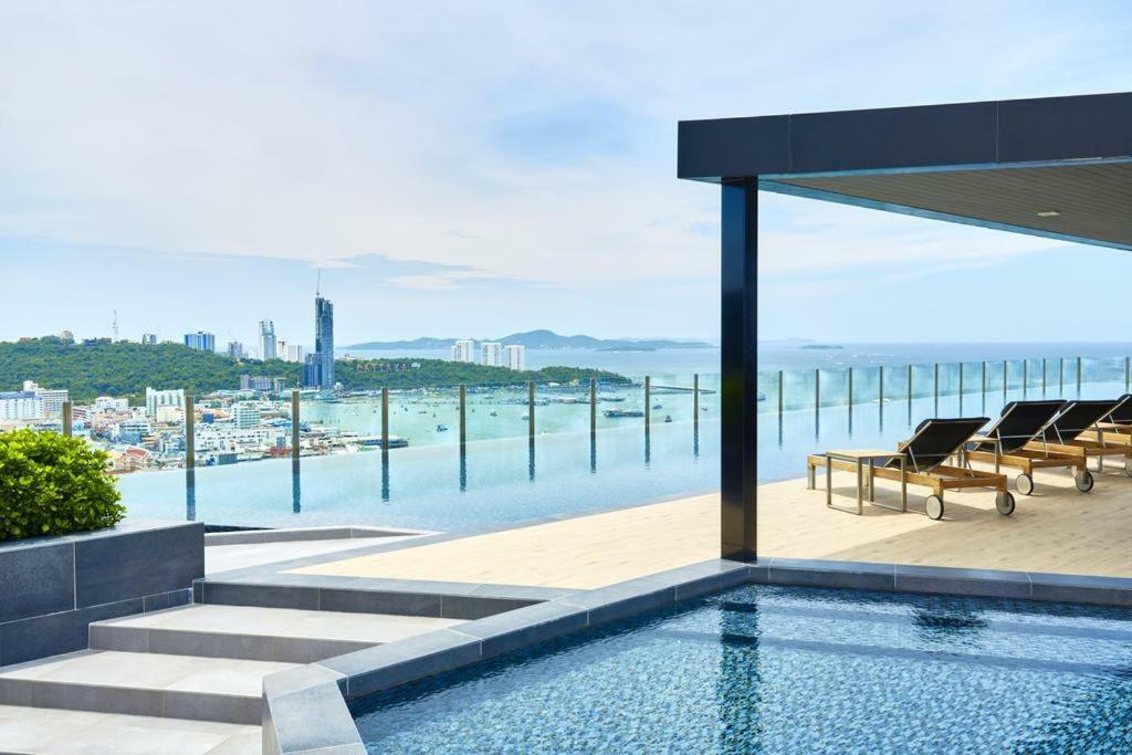 The Base Condo Pattaya Eksteriør billede
